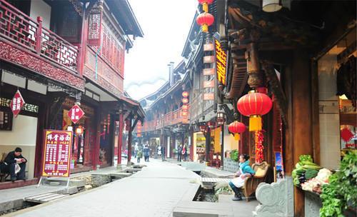 让你知无不答的房产证是夫妻两个人的名字,那户口本上户主名该怎么写?